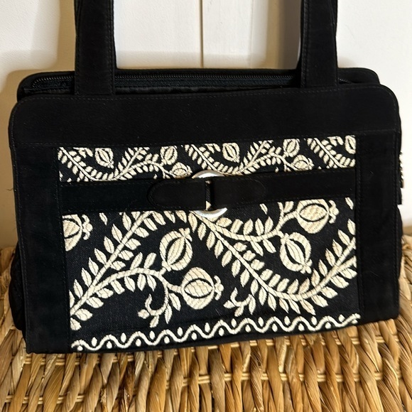 Vera Bradley‎ purse - Picture 2 of 7